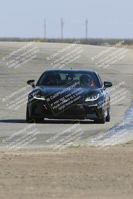 media/Oct-21-2023-Speed Ventures (Sat) [[ddf75163c5]]/Yellow/Grapevine/